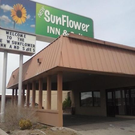 Sunflower Inn & Suites - Garden City Eksteriør bilde