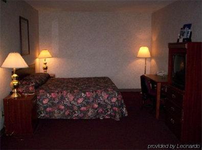 Sunflower Inn & Suites - Garden City Rom bilde